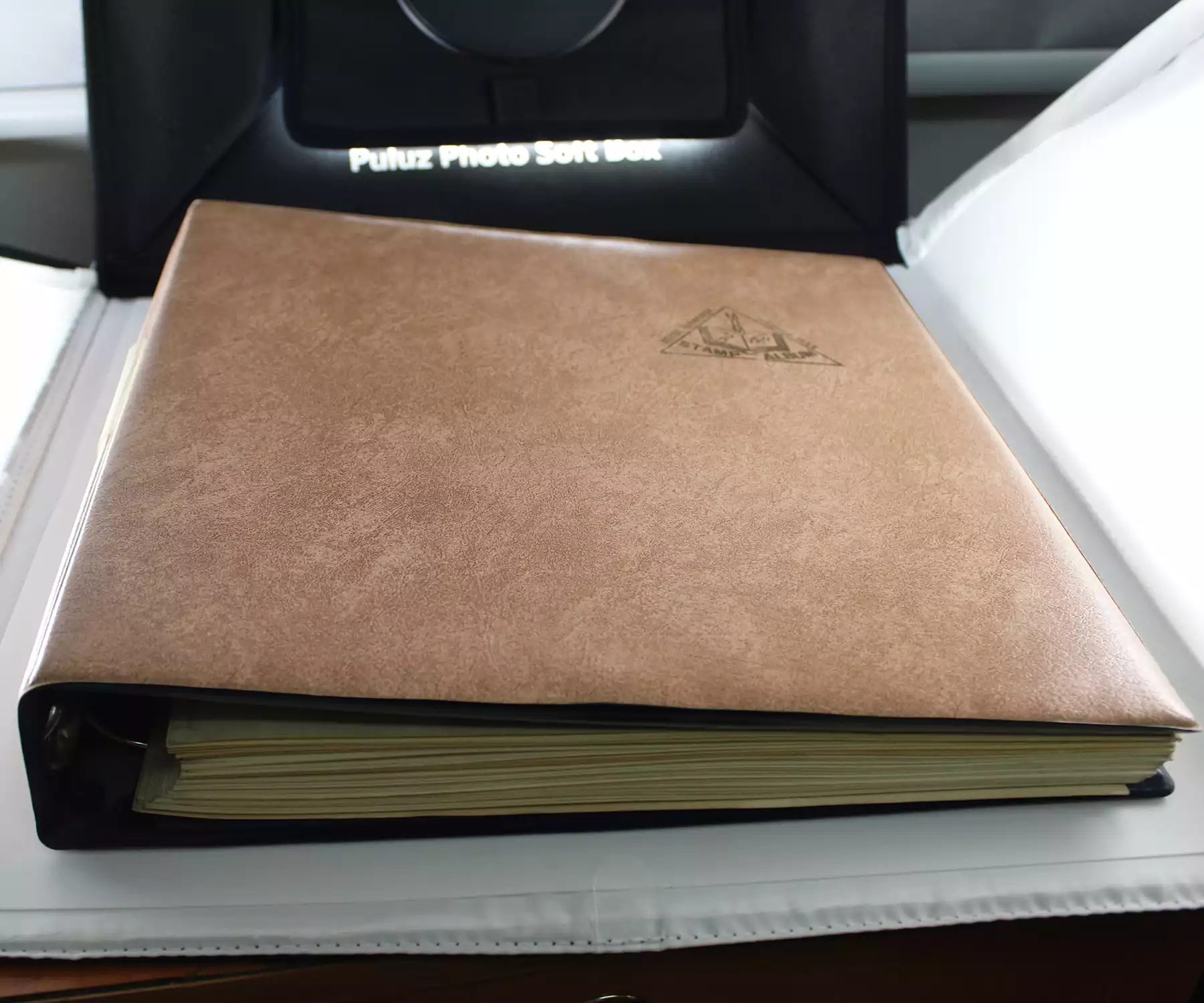 آلبوم تمبر محمدرضا شاه پهلوی 1351 تا 1357 - کمیاب 8 قیمت آلبوم تمبر پهلوی محمدرضا شاه 1351 تا 1357 - کمیاب